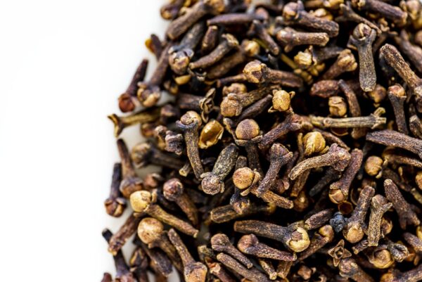 Biothala Huile Essentielle de Clou de Girofle – détail